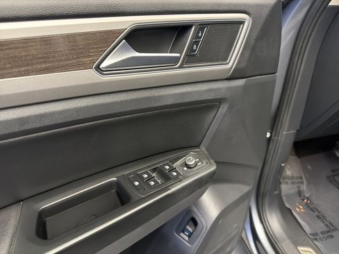 Used 2019 Volkswagen Atlas SEL AWD/4WD image 11