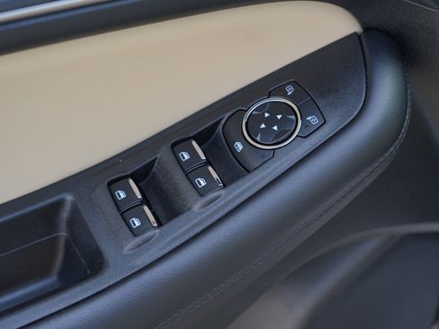 Used 2024 Ford Edge SEL w/ Convenience Package image 18