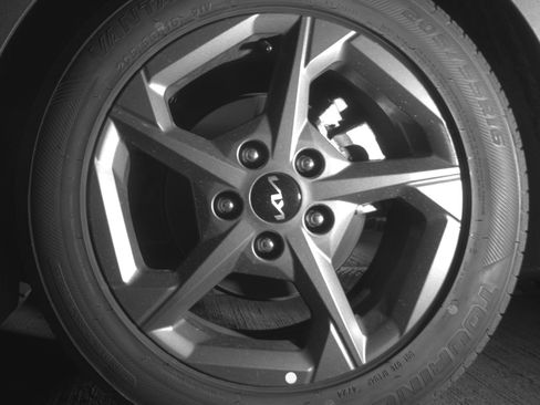 Used 2025 Kia K4 LXS image 14