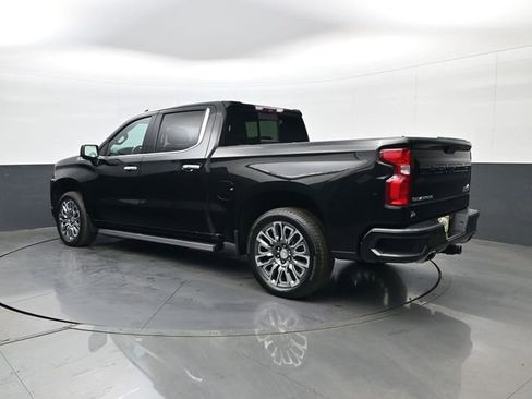 Used 2020 Chevrolet Silverado 1500 High Country w/ Technology Package AWD/4WD image 7