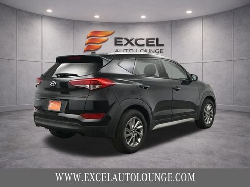 Used 2017 Hyundai Tucson SE image 6