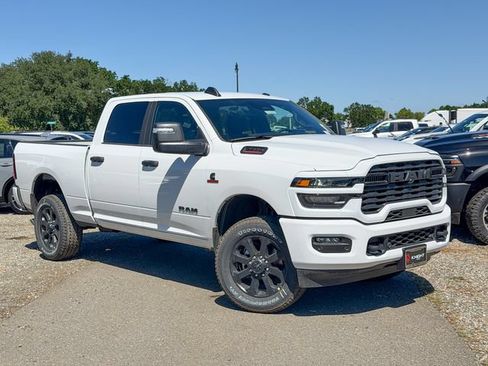 New 2026 RAM 2500 Big Horn AWD/4WD image 2