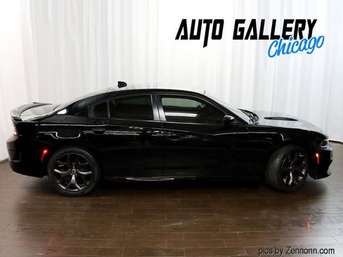 Used 2019 Dodge Charger GT image 6