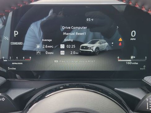 New 2025 Nissan Kicks SR image 11