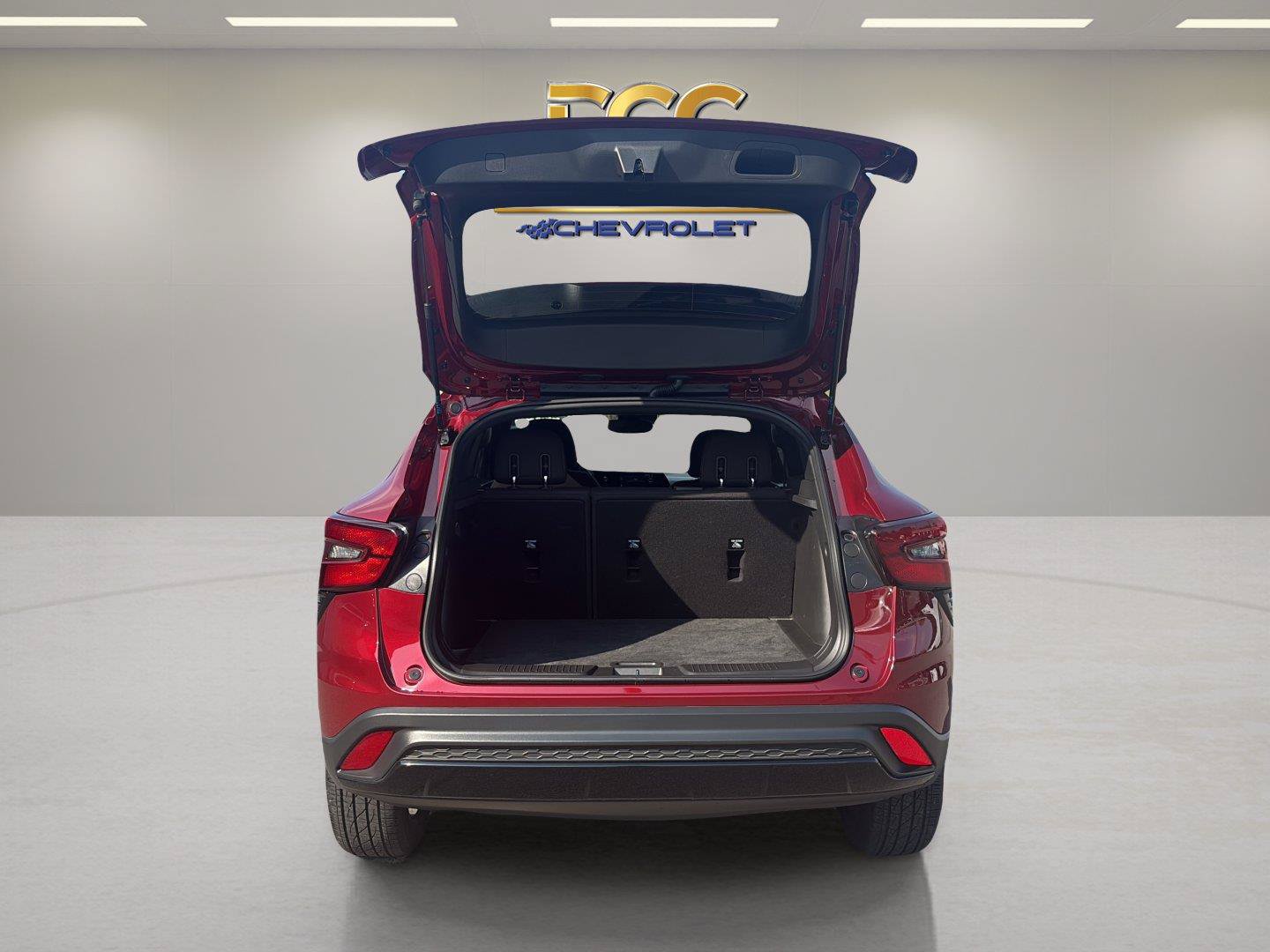 Used 2025 Chevrolet Trax RS FWD image 24
