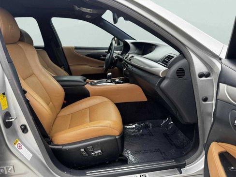 Used 2014 Lexus LS 460 image 52