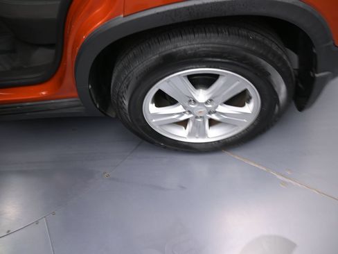 Used 2015 Chevrolet Trax LT w/ LT Sun and Sound Package FWD image 18