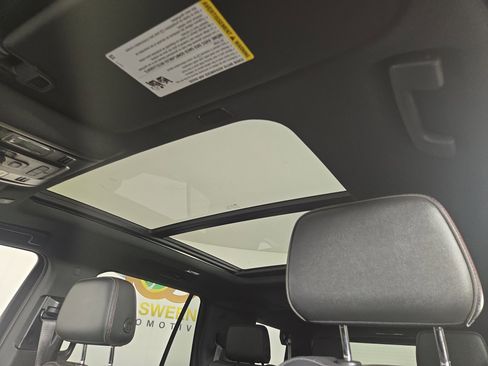 Used 2022 Chevrolet Tahoe RST w/ Luxury Package image 23