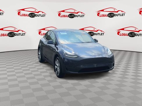 Used 2020 Tesla Model Y Long Range AWD/4WD image 3