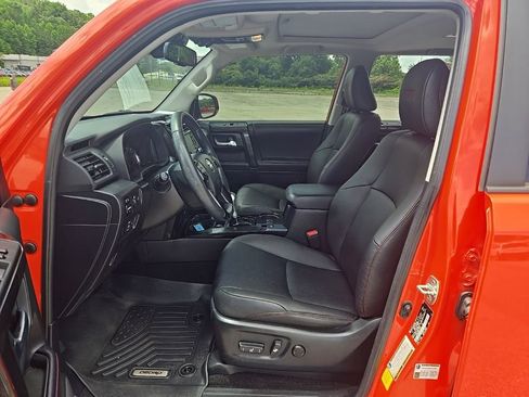 Used 2024 Toyota 4Runner TRD Off-Road Premium w/ Moonroof Package AWD/4WD image 16