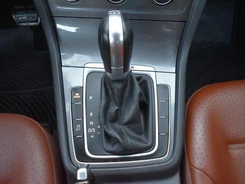 Used 2017 Volkswagen Golf Alltrack S image 22