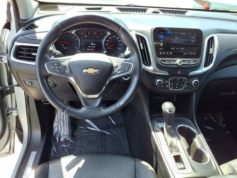 Used 2020 Chevrolet Equinox Premier FWD image 11