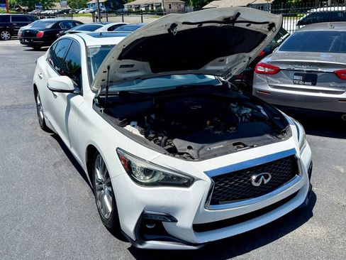 Used 2020 INFINITI Q50 Luxe w/ Essential Package (3.0T Luxe) AWD/4WD image 4