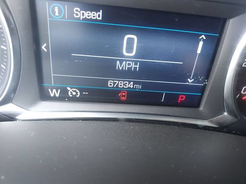 Used 2024 GMC Terrain SLE FWD image 19