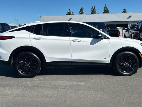 Used 2025 Buick Envista Sport Touring w/ Convenience II Package image 3