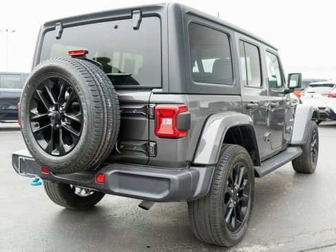 Used 2023 Jeep Wrangler Unlimited Sahara w/ Cold Weather Group AWD/4WD image 6