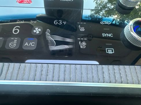 Certified 2026 Genesis GV80 3.5T Prestige AWD/4WD image 21