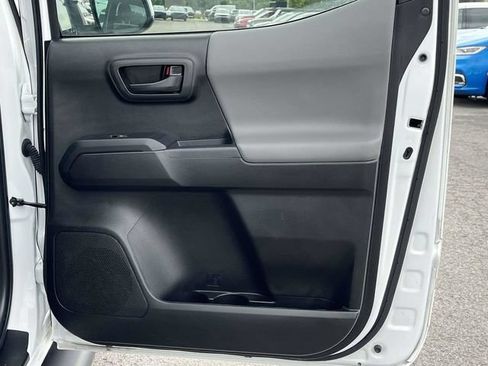 Used 2023 Toyota Tacoma SR AWD/4WD image 21