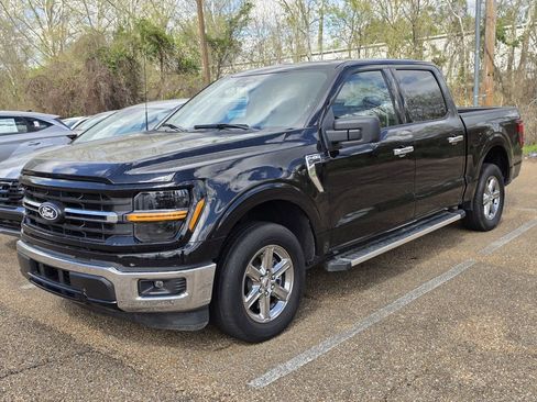 Used 2025 Ford F150 XLT w/ Equipment Group 301A Standard image 3
