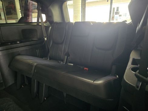 Used 2019 Dodge Grand Caravan GT FWD image 11