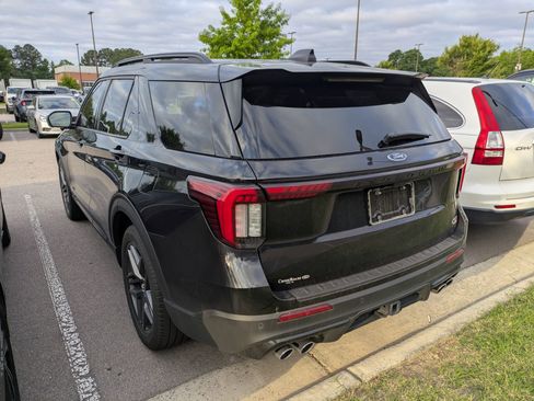 Used 2025 Ford Explorer ST w/ Sun And Sound Package AWD/4WD image 4
