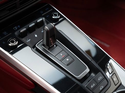 Certified 2021 Porsche 911 Turbo image 28