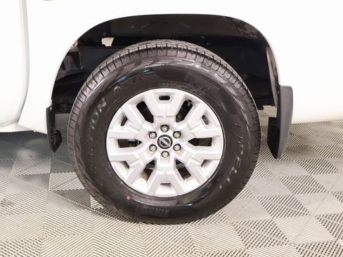 Used 2022 Nissan Frontier SV image 18