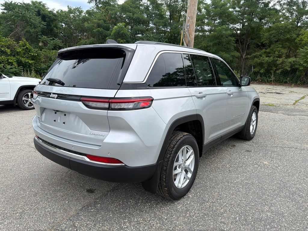 New 2026 Jeep Grand Cherokee Laredo X AWD/4WD image 5