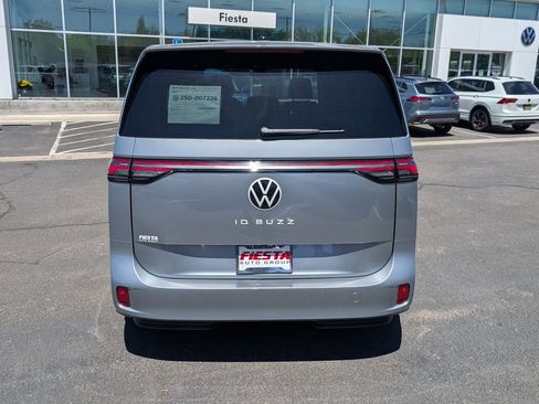 New 2025 Volkswagen ID. Buzz Pro S image 6
