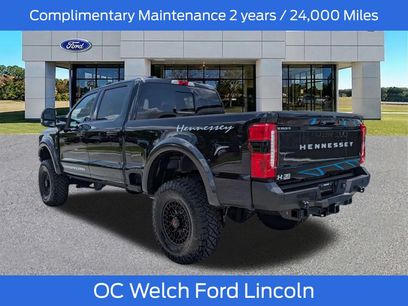 New 2026 Ford F250 Lariat w/ Black Appearance Package