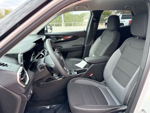 Used 2025 Chevrolet TrailBlazer LT image 13