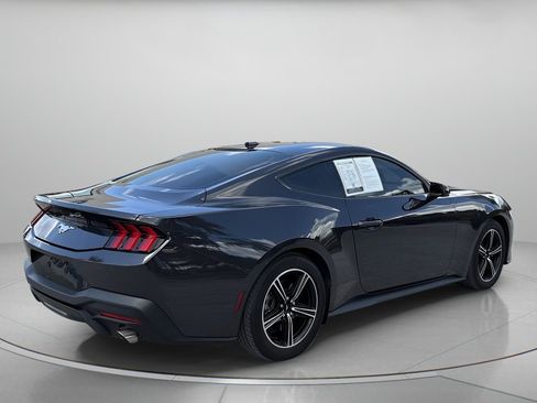 Used 2024 Ford Mustang Coupe RWD image 3