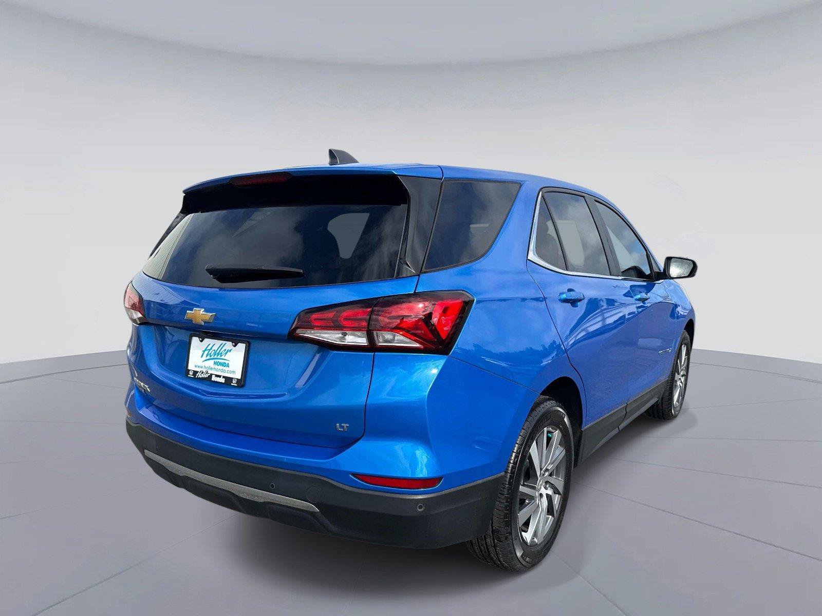 Used 2024 Chevrolet Equinox LT FWD image 4