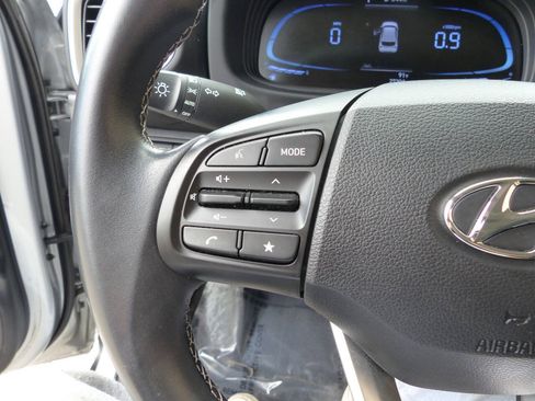 Used 2023 Hyundai Venue SEL w/ Cargo Package FWD image 26