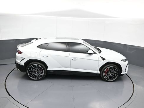 Used 2025 Lamborghini Urus SE AWD/4WD image 44