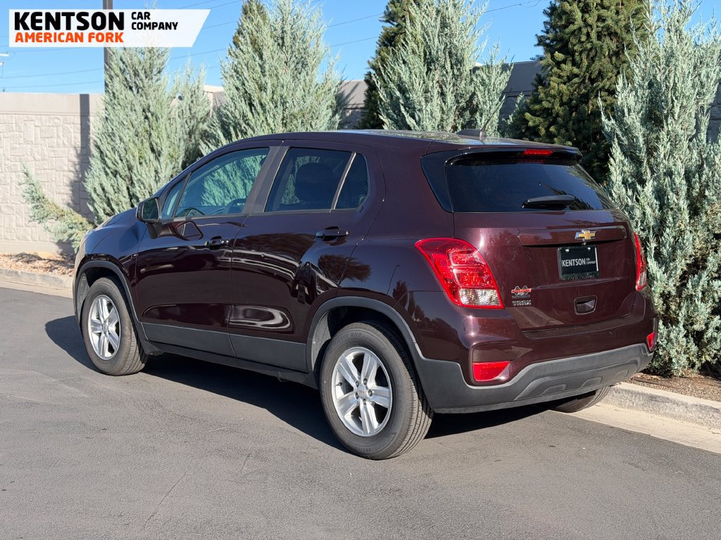 Used 2021 Chevrolet Trax LS w/ Tint and Cruise Package FWD image 5