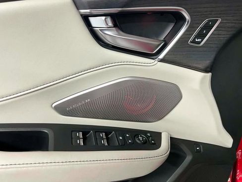 Used 2025 Acura RDX SH-AWD w/ Advance Package image 13