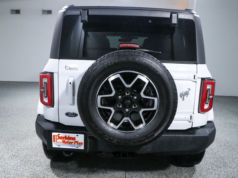 Used 2025 Ford Bronco Outer Banks AWD/4WD image 8