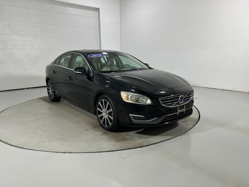 Used 2016 Volvo S60 T5 Premier AWD/4WD image 2
