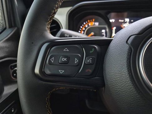 Used 2024 Jeep Wrangler Willys image 18