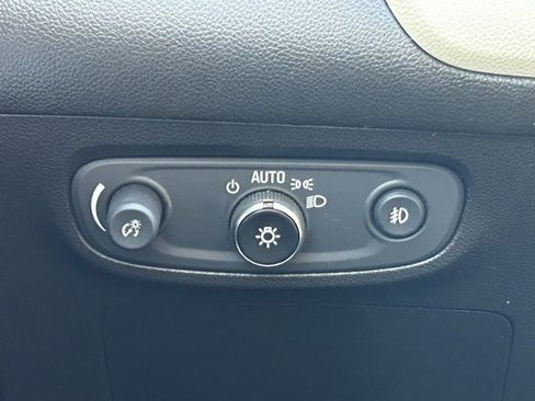 Used 2021 Buick Encore GX Preferred w/ Cold Weather Comfort Package image 20