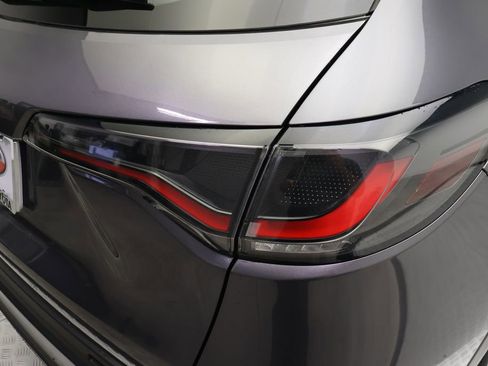 Used 2025 Honda HR-V LX image 9