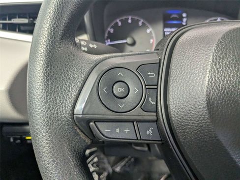 Used 2025 Toyota Corolla LE w/ Convenience Package FWD image 18