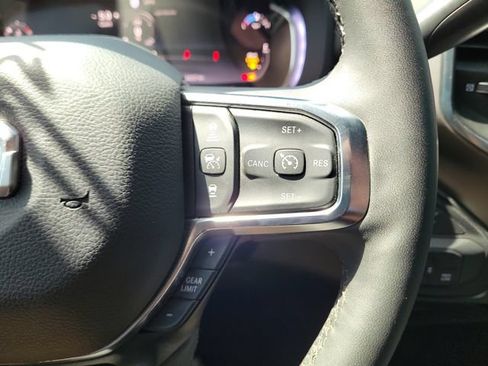 Used 2026 RAM 2500 Laramie AWD/4WD image 26