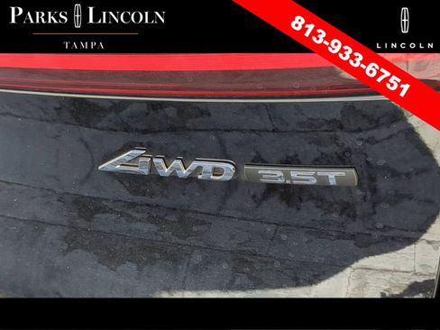 Used 2024 Genesis GV70 3.5T Sport AWD/4WD image 12