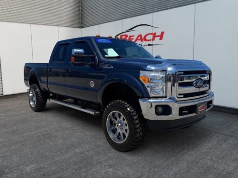 Used 2015 Ford F250 Lariat w/ Chrome Package AWD/4WD image 3