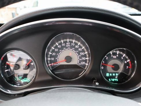 Used 2013 Chrysler 200 Limited image 13