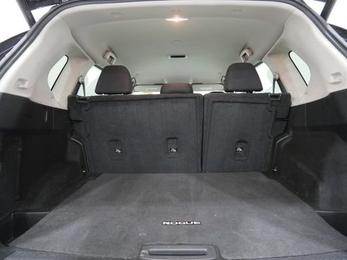 Used 2024 Nissan Rogue SV FWD image 23
