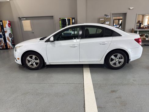 Used 2014 Chevrolet Cruze LT w/ All-Star Edition FWD image 1