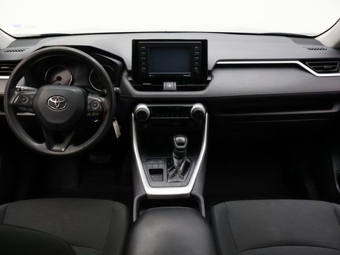 Certified 2021 Toyota RAV4 LE image 24